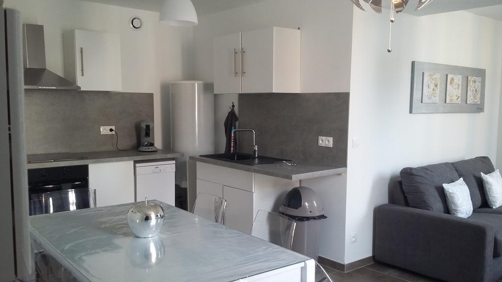 Appartement La Pomme D'Or LʼIsle-sur-la-Sorgue Exteriör bild