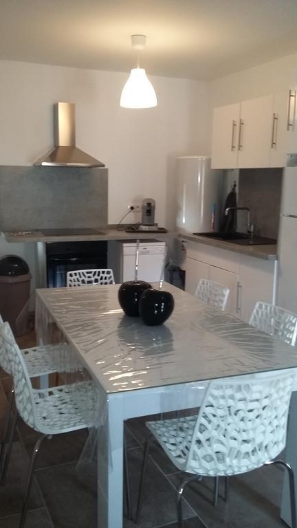Appartement La Pomme D'Or LʼIsle-sur-la-Sorgue Exteriör bild